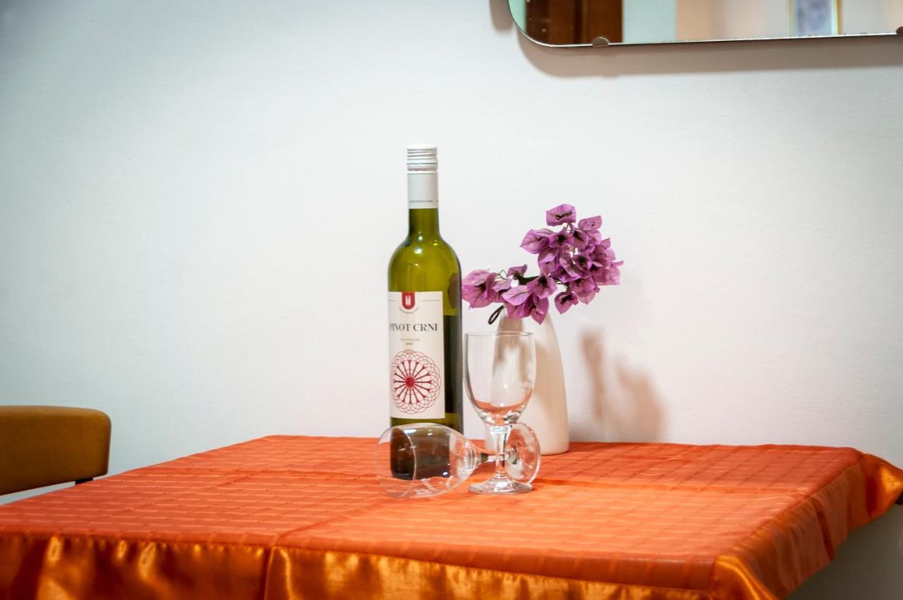 Near Beach And Center 4 Appartement Rovinj